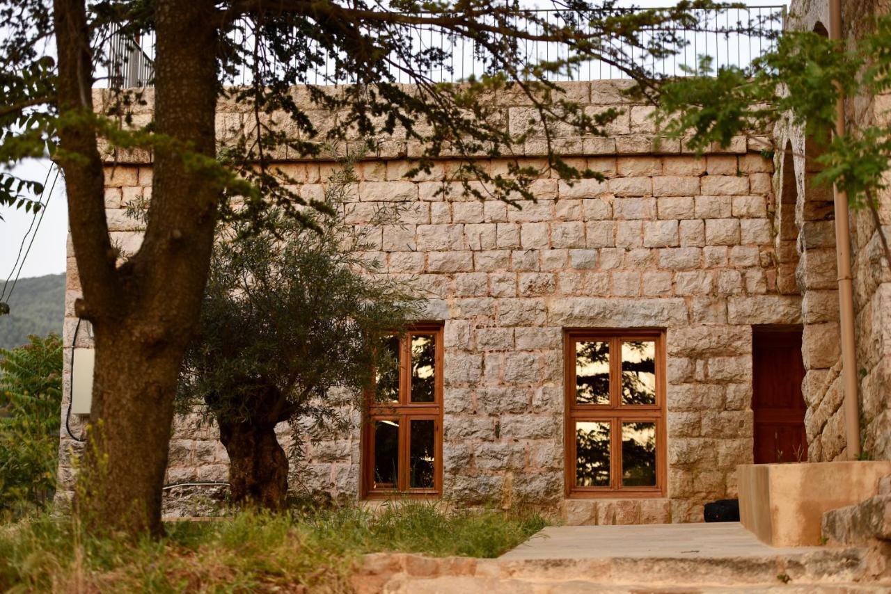 La Maison Des Sources Ain Zhalta Exterior photo